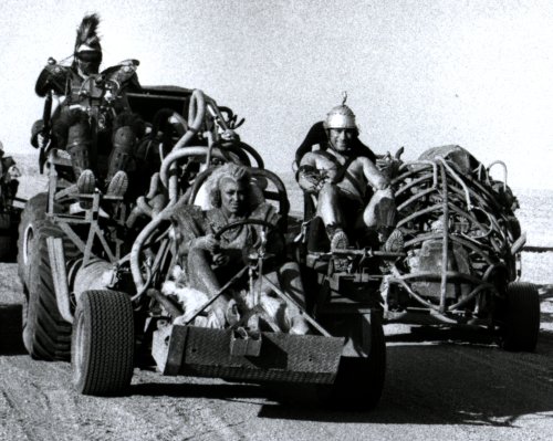 Auntity Entity chases across the wasteland in Mad Max Beyond Thunderdome